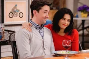 Lowell (Matt Cook, l.) und Jen (Jenna Dewan Tatum, r.)