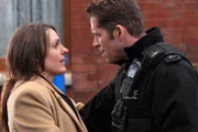 PC Sean McCartney und DC Rachel Bailey teilen den Moment.