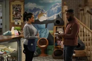 Randi (Kyla Pratt, l.); Daniel (Lamorne Morris, r.)