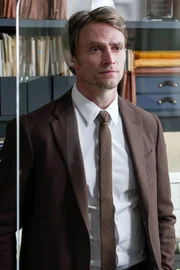 Mark Callan (Wilson Bethel)