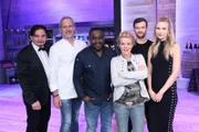 V.l.: Uwe Herrmann, Koch-Coach Holger Bodendorf, Koch-Profi Nelson Müller, Mirja Boes, Daniel Grunenberg und Carolin Niemczyk