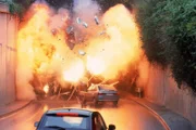 Bombenexperte Kollmann macht durch eine Explosion die Tunnelausfahrt unpassierbar.
