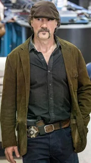 Alvin Olinsky (Elias Koteas)
