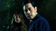 Addison Augustine (Caitlin Bassett, l.); Dr. Ben Song (Raymond Lee, r.)