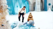 Beutolomäus und Sascha (Simon Böer) wollen den Elfen zeigen, welchen Schaden der falsche Weihnachtsmann Ruprecht in der Weihnachtswelt angerichtet hat. Aber die Elfen schlafen.