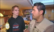 Sükrüs Geduld wird dieses Mal auf eine harte Probe gestellt. Er kann nicht verstehen, wieso Sebastian (li.) und sein Vater so leben, wie sie leben.