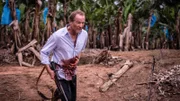 Angus Speelman (Iain Glen) Die Verwendung des sendungsbezogenen Materials ist nur mit dem Hinweis und Verlinkung auf RTL+ gestattet.