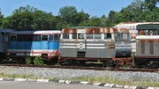 Auf dem Fahrzeugfriedhof der Sabah State Railway. Wagen aus der britischen Kolonialzeit auf Borneo nach dem II.Weltkrieg.