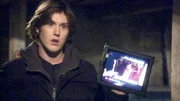 Greg Engels (Spencer Treat Clark) behauptet, eine junge Studentin vor laufender Kamera vergewaltigt zu haben. Jetzt stellt er ein Ultimatum und droht mit ihrem Tod.