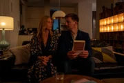 Julia Salomon (Esther Schweins) und Marc (Timmi Trinks) lernen sich immer besser kennen.