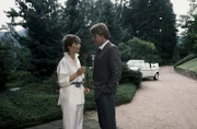 Udo Brinkmann (Sascha Hehn) besucht zum ersten Mal Katharina Gessner (Ilona Grübel).