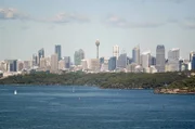 Von Bord einer der vielen Fähren hat man einen guten Blick auf den Hafen von Sydney.