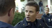 Ein Geiselnehmer hat ein junges Mädchen in seiner Gewalt. Jamie (Will Estes, M.) versucht, die Kleine zu retten. Kommt seine Hilfe zu spät?