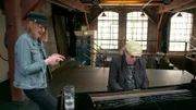 Inga Rumpf und Jean Jaques Kravetz beim Spontanjam in ihrem ‚ÄûWohnzimmer‚Äú, der Fabrik.