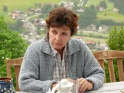 Lisbeth (Monika Baumgartner) sieht harte Zeiten auf ihre Familie zukommen.