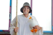 Warum sind eigentlich nicht alle Graugänse grau? Und warum schnattern Gänse immer so laut? Thomas D präsentiert Fakten und Mythen über die vermeintlich „dumme Gans“ - Gänsehautmomente bei Wissen vor acht – Natur.