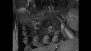 "Festgemauert in der Erden".