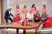 Guido Cantz mit dem Team ERC Diez, hinten v. li.: Fabienne Rücker, Bernadette Lucht, Vanessa Hagen, Annika Salzmann; vorne v.li.: Kornelia Rücker, Thomas Rücker, Marika Lucht, Rebecca Zimmermann.
