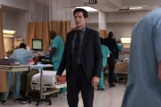 L-R: Jeff Wilbusch as Avraham Avraham