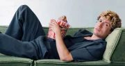 Maximilian Mundt auf der Couch