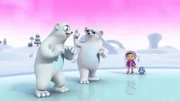 Die Eisbären Bert und Barry klären Wissper und das Pinguin-Mädchen Peggy darüber auf, dass man die Nordlichter nur nachts und auch nicht in jeder Nacht sehen kann.