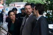 L-R: Juliana Canfield as Janine Harris, Michael Mosley as Earl Malzone, Jeff Wilbusch as Avraham Avraham