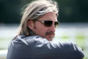 Stefan Jürgens (Carl Ribarski).