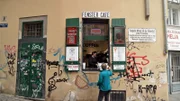 Fenster Café in der Griechengasse.