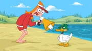 Candace darf einen Tag als Strandwächterin arbeiten.