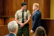 Dustin Moss (Bailiff), Jesse Tyler Ferguson (Mitchell Pritchett).