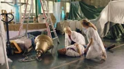 V.l.: Dr. Friedrich Tümmler (Christian Tramitz), Frau Prof. Tümmler (Judith Richter), Micki Busch (Caroline Frier). Die Verwendung des sendungsbezogenen Materials ist nur mit dem Hinweis und Verlinkung auf TVNOW gestattet.