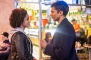 Maya (Nathalie Emmanuel) und Kash (Nikesh Patel).