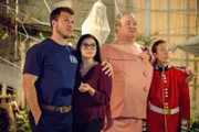 Jimmy Tatro (Bill), Ariel Winter (Alex Dunphy), Eric Stonestreet (Cameron Tucker), Aubrey Anderson-Emmons (Lily Tucker-Pritchett).