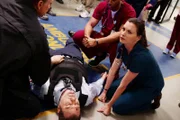 Steven Benedict (Myk Watford), Jordan Alexander (Jill Flint, r.)
+++