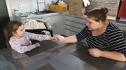 Ob die kleine Celina das Geheimnis von Mama Sylvana für sich behalten kann?