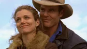 Tess McLeod (Bridie Carter) wird aufgezogen, weil sie sich vor Pferden scheut. Alex Ryan (Aaron Jeffery) versucht ihr die Angst zu nehmen.