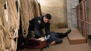 Bei einem riskanten Einsatz in einem Theater will Peter Mills (Charlie Barnett) dem Team unter Beweis stellen, dass er körperlich wieder in der Lage ist, als Feuerwehrmann zu arbeiten und geht dabei ein enormes Risiko ein. Doch hat er seine Schwindelanfälle wirklich unter Kontrolle?