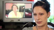 Die familienorientierte Punkerin Claudia tauscht mit der ruhigen Doris. Was erlebt Landei Doris bei Punk und Piercingfan Steffen in der Großstadt? Und wie erlebt die Claudia das ruhige Leben auf dem Dorf?