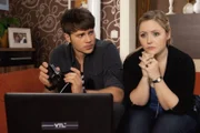 Bine (Ela Paul) und Bela (Bela Klentze) befürchten, dass Nils wieder rückfällig geworden ist und das Tatort-Video von Micki scheint ihre Theorie zu unterstützen.