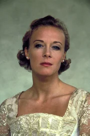 Die teuflische Elsa Hellerstadt (Katja Riemann) tut alles, um an das Vermögen des wohlhabenden Klinikchefs Peter Donner zu gelangen ...