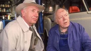 Heinrich (Horst Sachtleben, li.) ist bei seinem alten Freund und Kumpanen Paul (Jochen Stern) untergekommen. Paul ist ebenso ein Ganove alter Schule - und ebenso pleite wie Heinrich. Beider erinnern sich an die großen alten Zeiten, und das bringt Heinrich auf die tollkühne Idee: Sie beide werden es der Welt da draußen noch einmal zeigen...