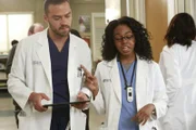 Ein anstrengender Tag wartet auf Jackson (Jesse Williams, l.) und Jo (Camilla Luddington, r.) ...