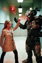 Buffy (Sarah Michelle Gellar), Moloch/Malcom (Mark Deakins)