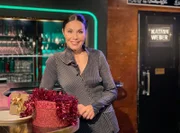 Klemmende Türen, vergessene Texte, rutschende Hosen – es gibt kaum eine Panne, die die Entertainerin Katrin Weber nicht schon erlebt hat.