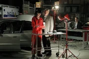 Versuchen, einen neuen Fall zu lösen: Gibbs (Mark Harmon, M.), Abby (Pauley Perette, l.) und McGee (Sean Murray, r.) ...