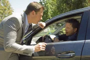 Versucht gemeinsam mit seinem Kollegen, einen neuen Mordfall zu lösen: DiNozzo (Michael Weatherly, l.) ...