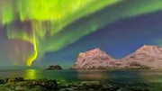 Polarlichter sind nur in dunklen Nächten so strahlend zu sehen.