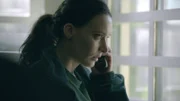 Jenni (Josefine Asplund) kann nicht verzeihen.