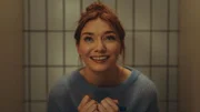 Evie (Eleanor Tomlinson)