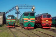 Dieselloks im Lok-Depot Daugavpils.
